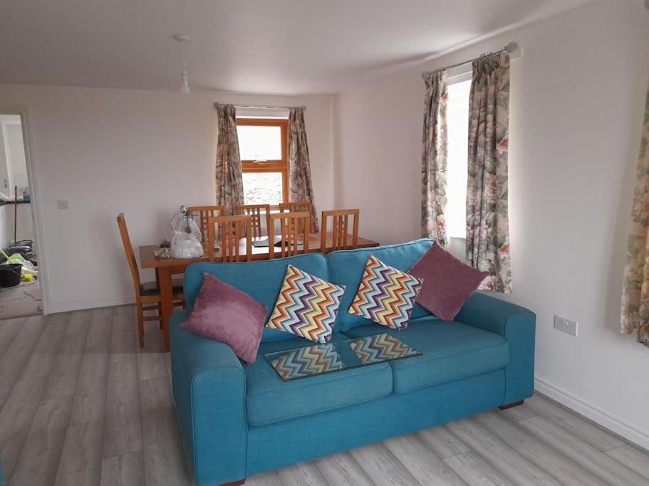 Staycation 3-Bedroom Home With Panoramic Views Free Off Road Parking Endon Exterior foto